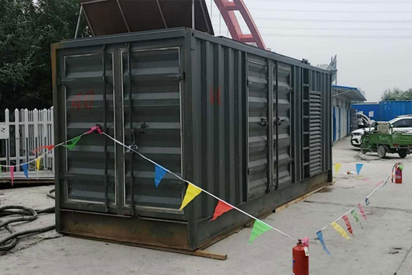 英德发电机租赁空气滤清器多久更换一次？