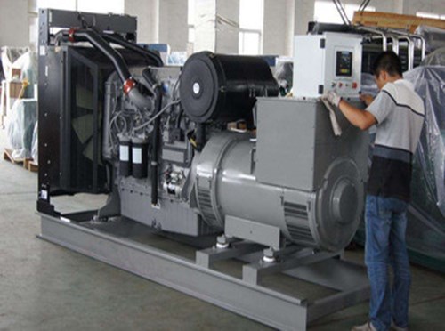 英德柴油发电机组和储能设备配合使用的案例