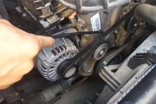 英德转速传感器的工作原理是什么？